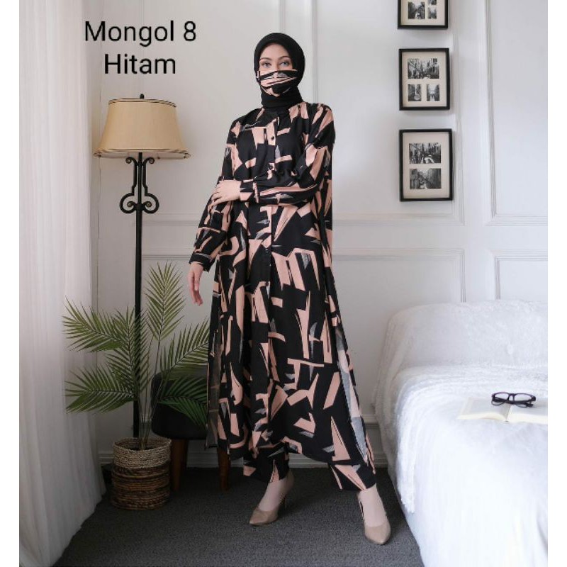Mongol 08, setelan tunik hitam