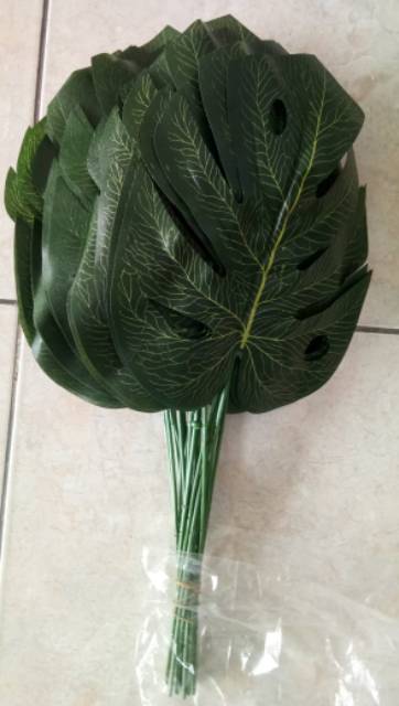 Daun monstera palsu/daun artificial/daun single satuan/daun hiasan