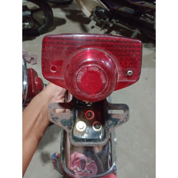 spakbor belakang cb k5/ gl100/gl125 original copotan