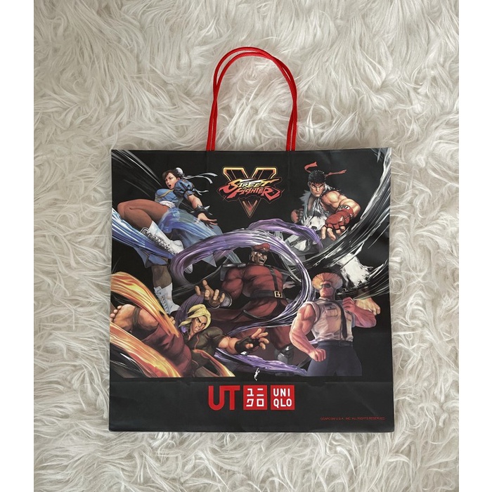 

✨ BISA COD ✨ Uniqlo street fighter paperbag medium / paper bag original