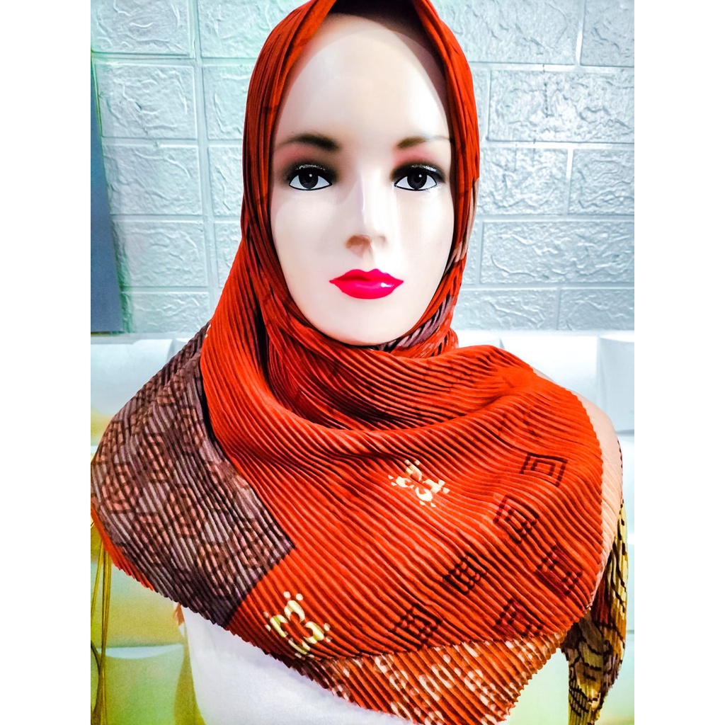 Kerudung Segi Empat Plisket Azara Motif Kurang Lebih Ukuran 110 x 110 Cm
