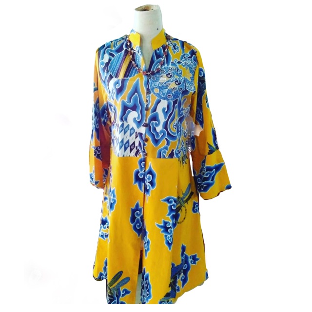 Pakaian Cantik Batik Wanita Mega Mendung Tulis