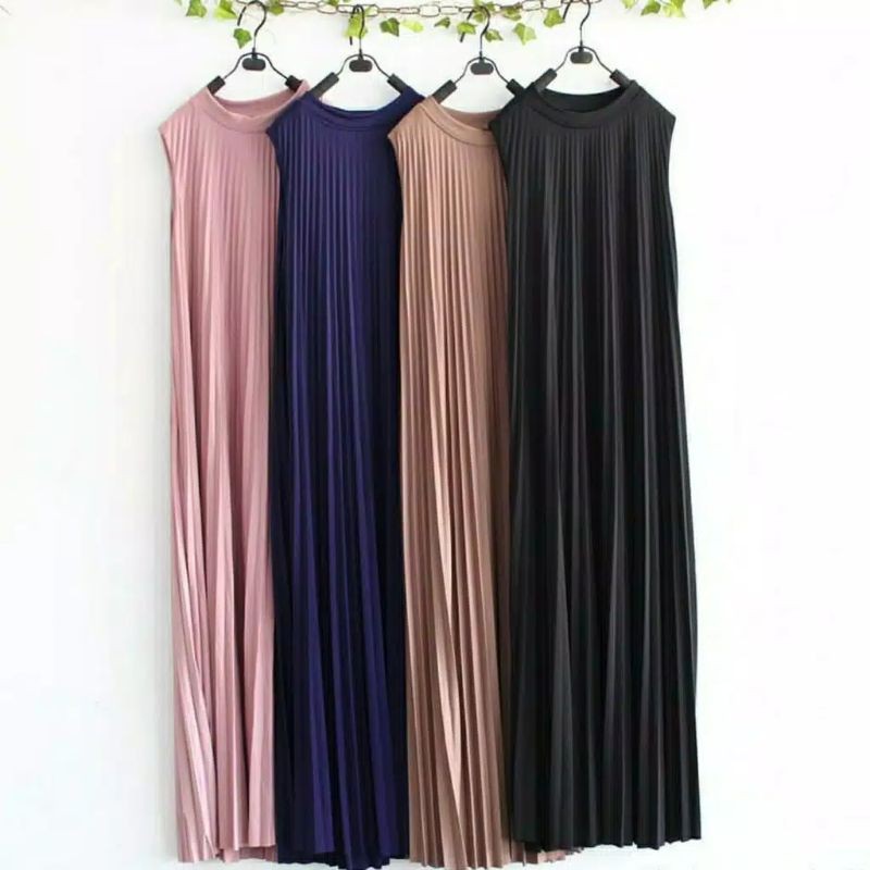 Emte Longdress Plisket Tanpa Lengan