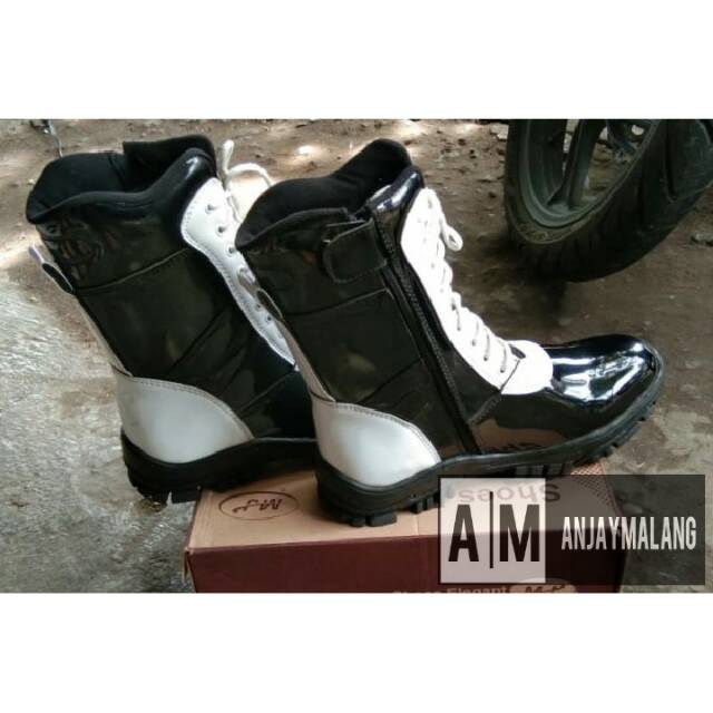 Sepatu PDL TNI 
Sepatu PDL PKD Scurity model Propam Polri. 
Sepatu PDL PROVOST / PM