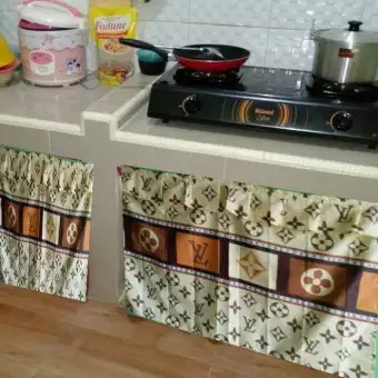 Hordeng kolong dapur motif LV