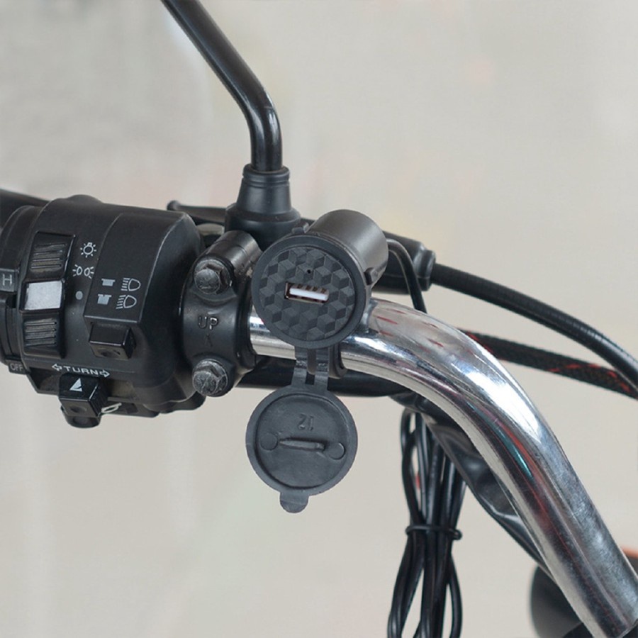USB Charger Aki Motor Waterproof / Motor Bike USB Cell Phone Charger / Charger Pakai Aki Motor