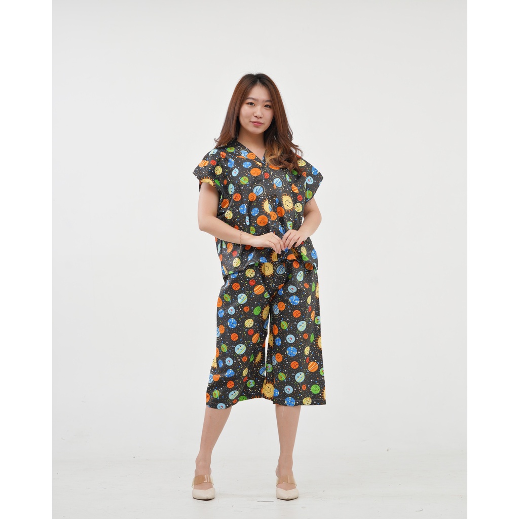IZANY Piyama Dewasa Kimono Kulot / SET Kimono Kulot V Banyak Motif-PLANET BLACK