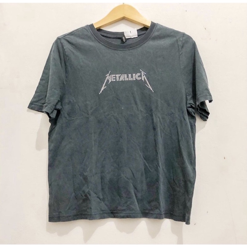 Preloved Metalica HnM