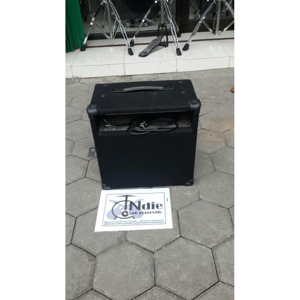 Ampli Gitar Bass Line 6 Lowdown LD15 Murah