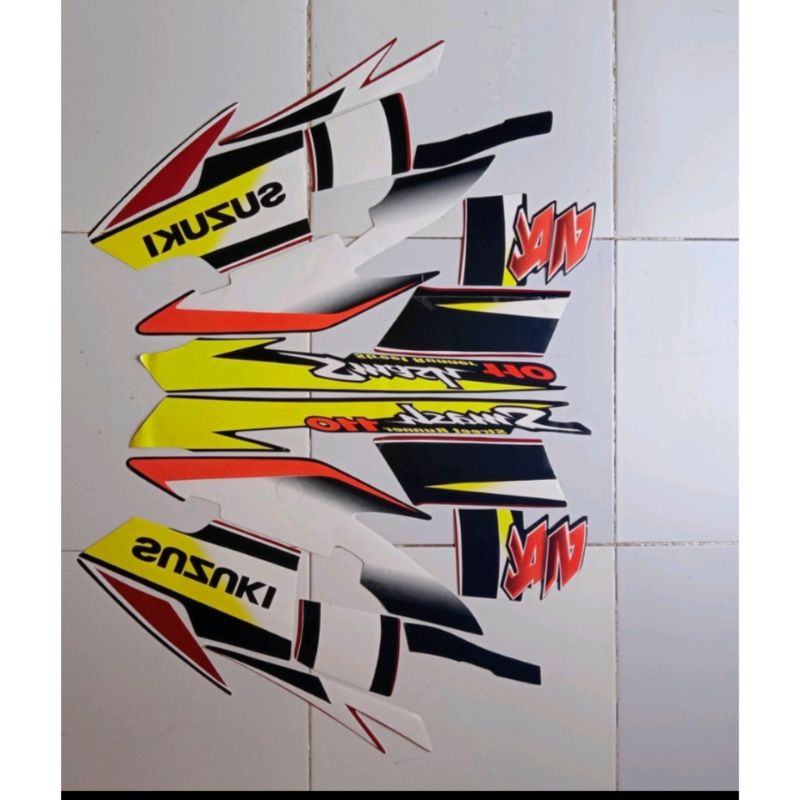 strifing stiker skotlet Suzuki smash lama