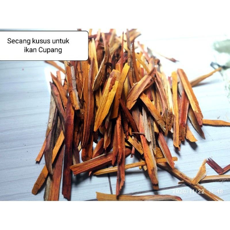 

kayu secang khusus ikan cupang 1kg(cecelan kayu secang)
