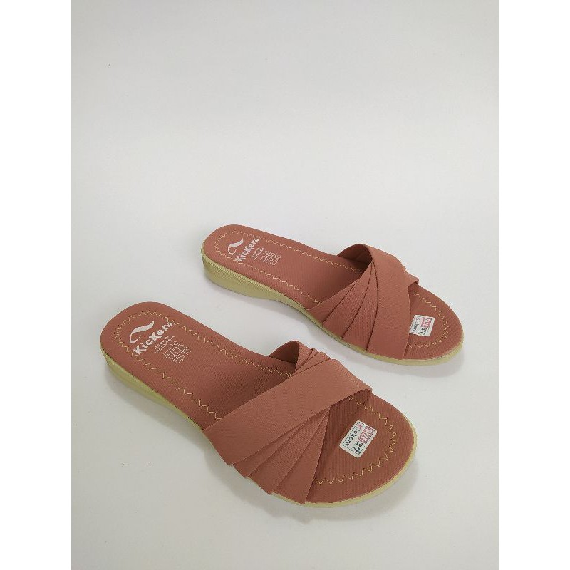 SANDAL WANITA SELOP KIPAS KICKERS