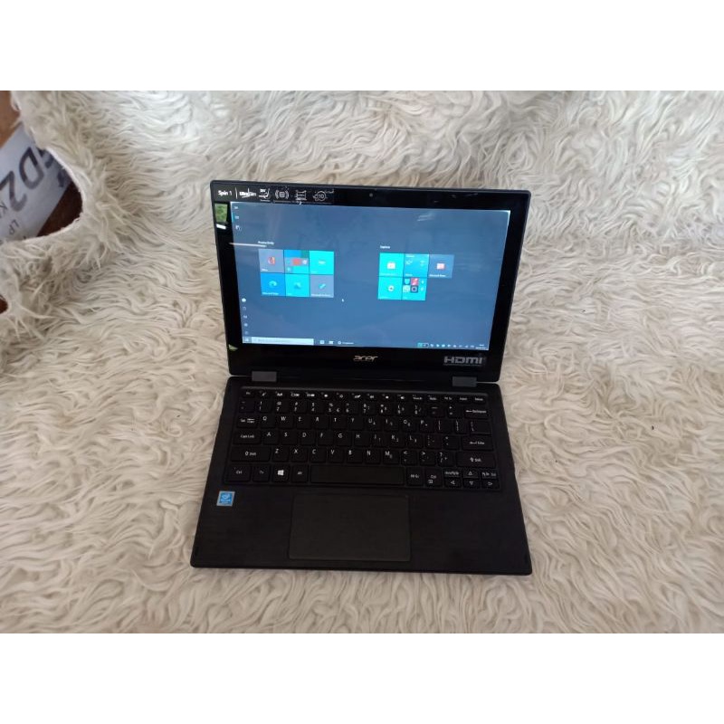 Notebook Acer Spin SP111-33 Ram 4gb SSD 64gb Layar sentuh