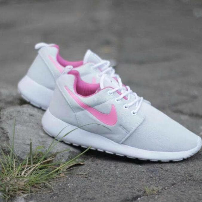READY Nike Roshe Run size 36-40 sepatu wanita sports lari pink putih hitam - Hitam, 37