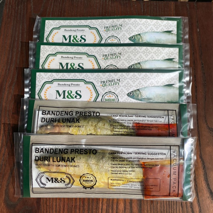

- BARU Bandeng Presto M&S 1 Box 1 KG (Isi 5 ekor bandeng presto & 5 sambal)