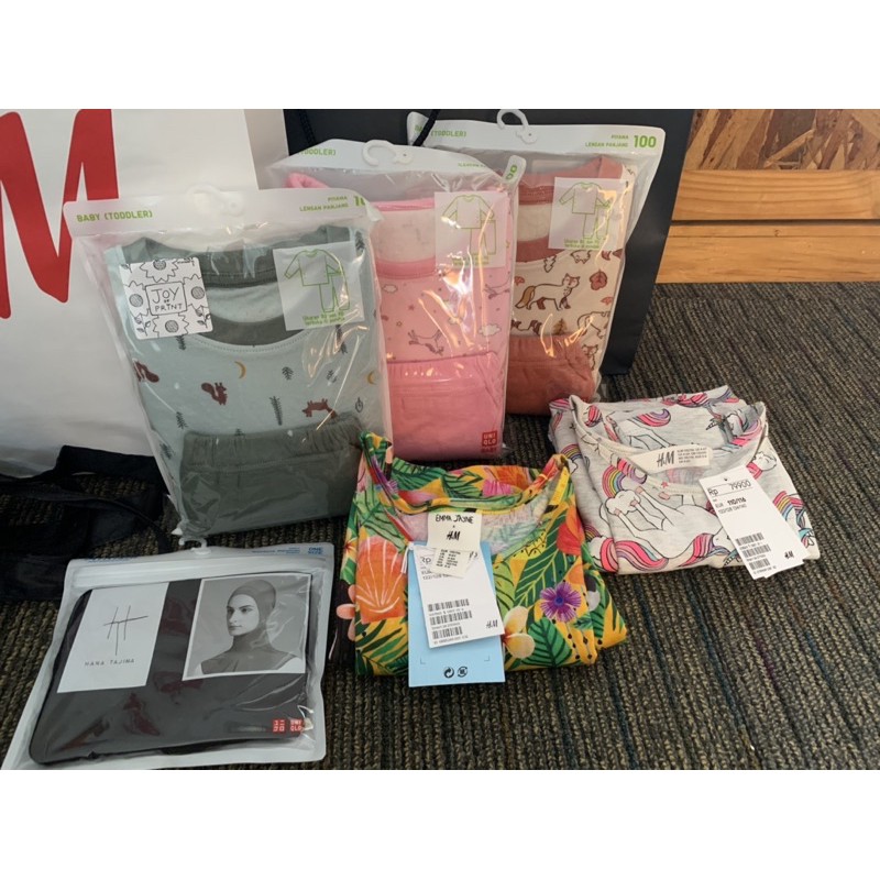 Pesenan an Novia | Piyama set baby uniqlo / inner ninja uniqlo / dress anak cewe h&m