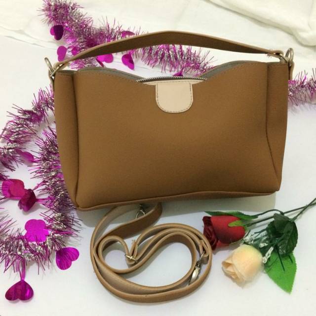 Tas Tenteng Wanita / Tas Selempang Wanita - Mocca