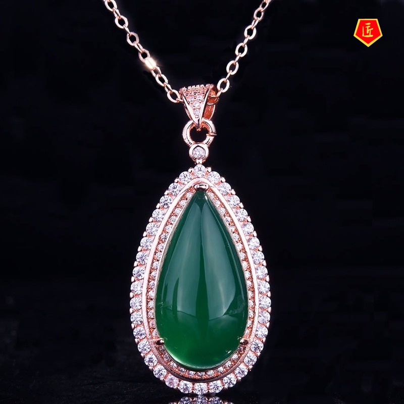 [Ready Stock]Micro-Inlaid Diamond Chalcedony Pendant 18K Rose Gold Necklace Women's Elegant Fashion