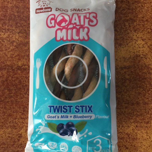 Howbone Dog Snack Goats Milk + Blueberry Twist Stick 80gr