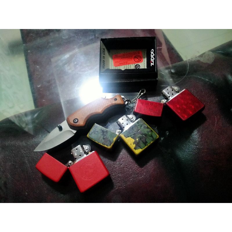 Borongan Zippo, Zippo Iced Zippo Flame Design, Zippo Double Stamp E XVI, Zippo Red Mercy.