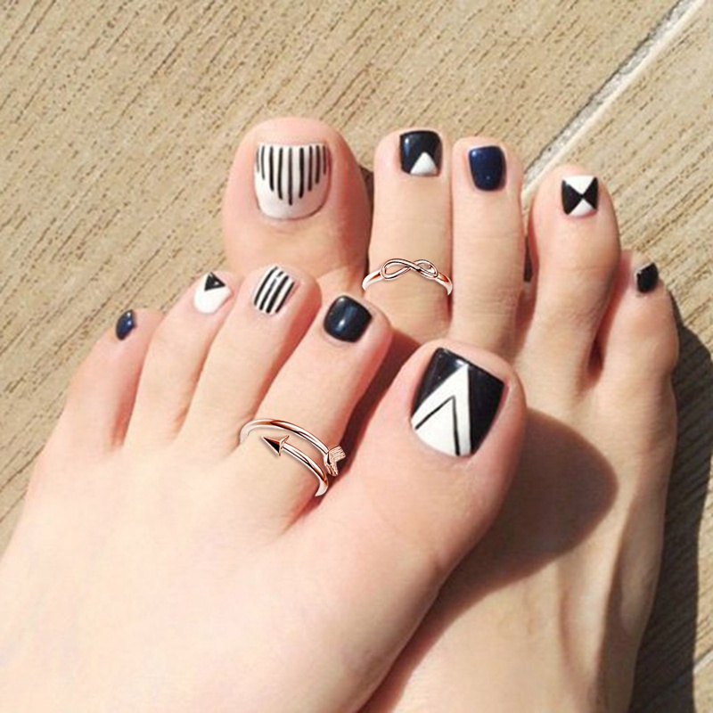 Fancyqube 8pcs / Set Cincin Jari Kaki Model Terbuka Dapat Disesuaikan Desain Hati Untuk Wanita