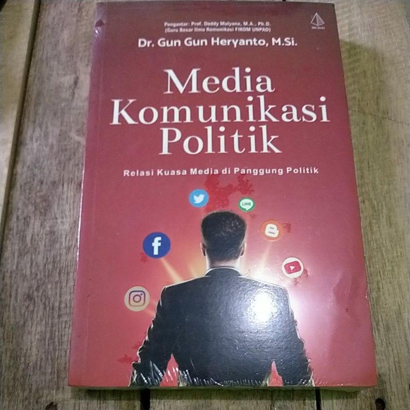 MEDIA KOMUNIKASI POLITIK