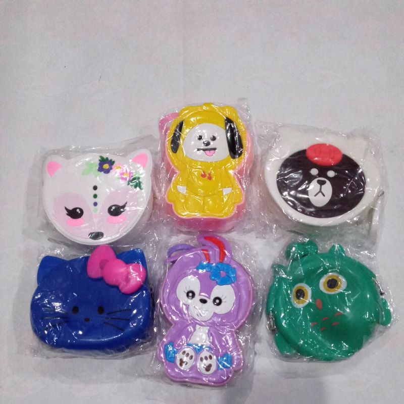 Dompet karet karakter