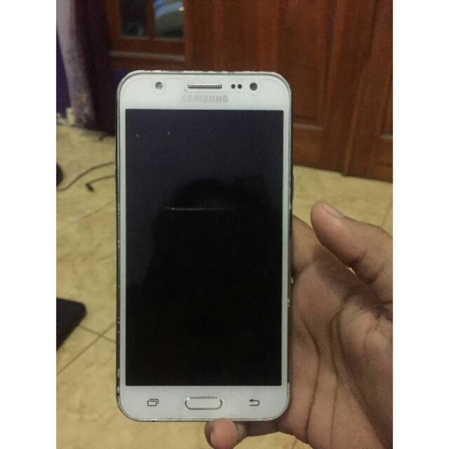 SAMSUNG GALAXY J5 2015 (Bekas)