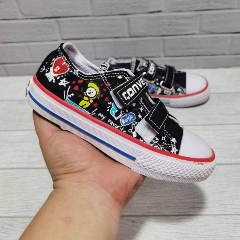 SEPATU ANAK CONVERSE ALL-STAR KARAKTER MOTIF LOW