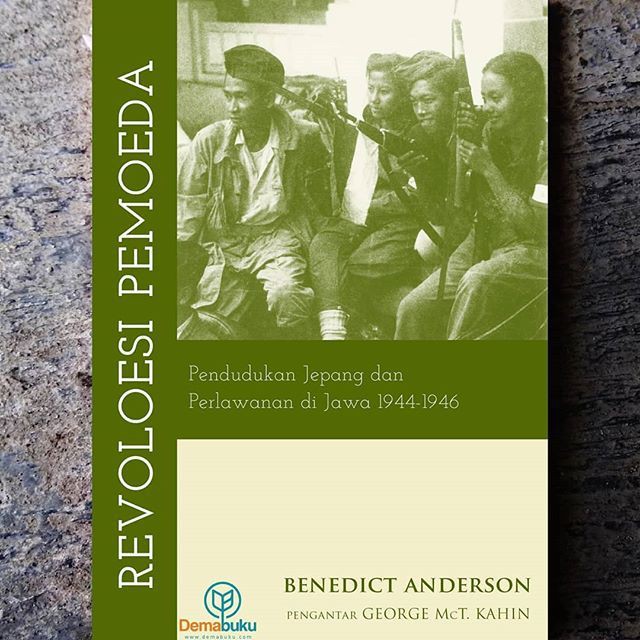 Buku Revoloesi Pemoeda - Benedict Anderson
