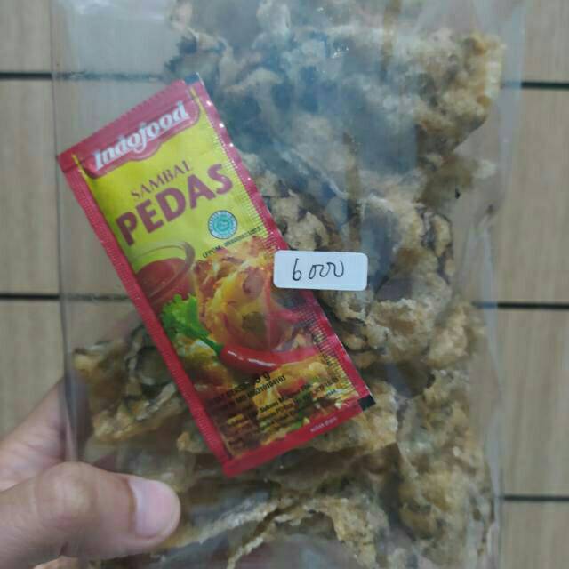 

Kerupuk kulit ikan kakap kecil