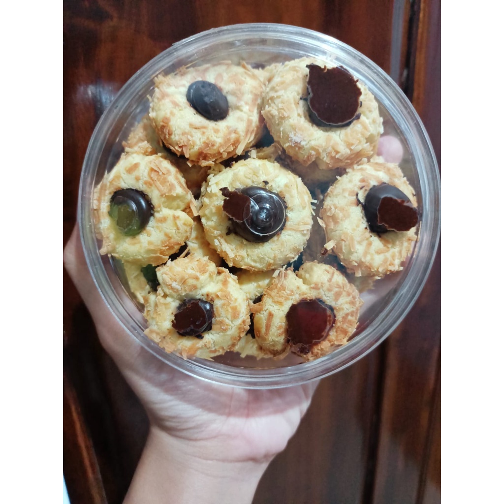 

CHOCHO THUMBPRINT COOKIES (250GR)