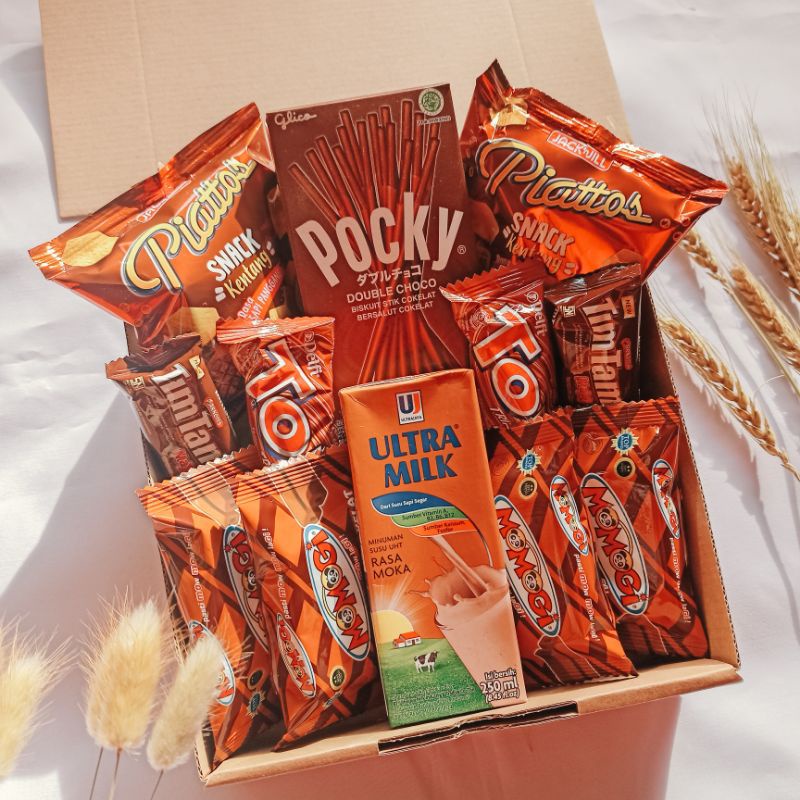 

KADO / KADO ULTAH / HAMPERS / HAMPERS MAKANAN / GIFTBOX COKLAT SERIES