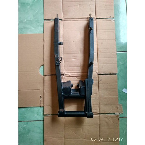 SWING AREM DAN LENGAN AYUN SUZUKI SATRIA FU MULUS ORIGINAL