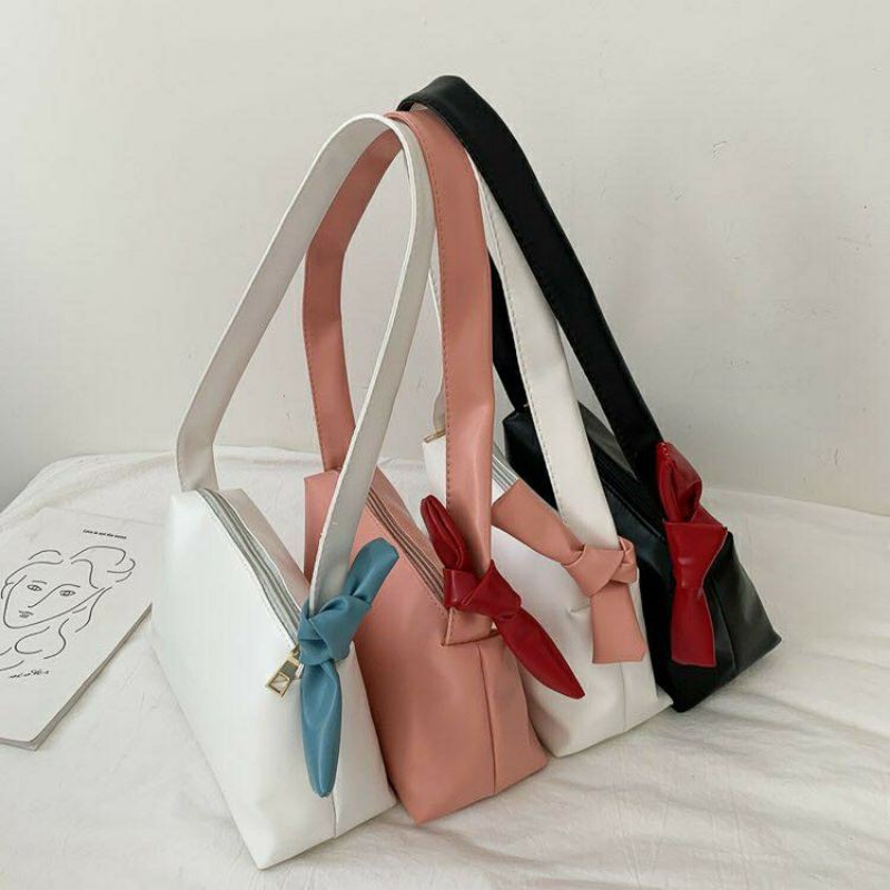Tas selempang wanita import pita
