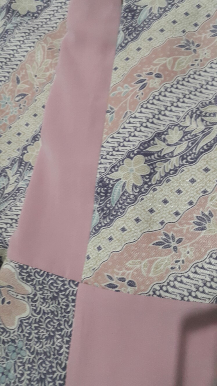 Gamis Batik - Satu Set Gamis - Fathima Hijab Hayuri