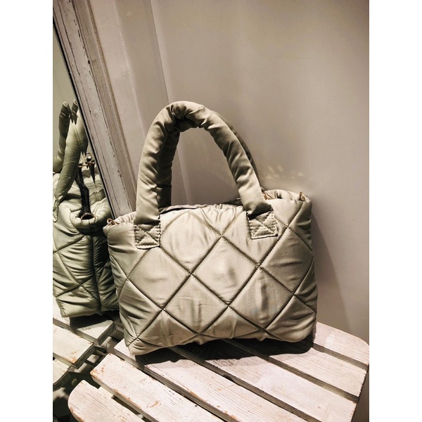 VB Andrea Sling Bag Pluffy Tas Selempang Wanita