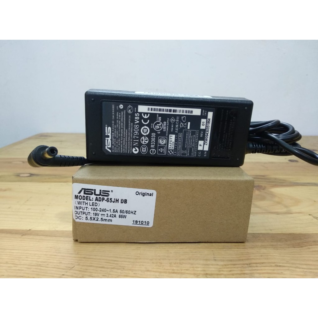 Adaptor Charger Laptop 19V-3.42A dc 5.5x2.5mm led for asus K42 P50 a6000 b50a a8e a5e k40 - adapter