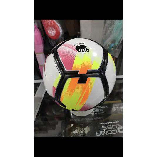 Bola tendang sepak soccer Nike Strike Berkualitas