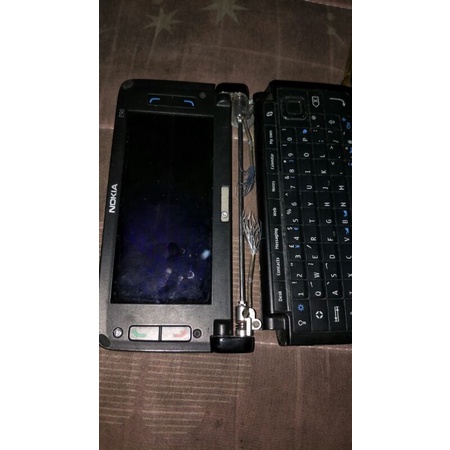 nokia e 90 bahan