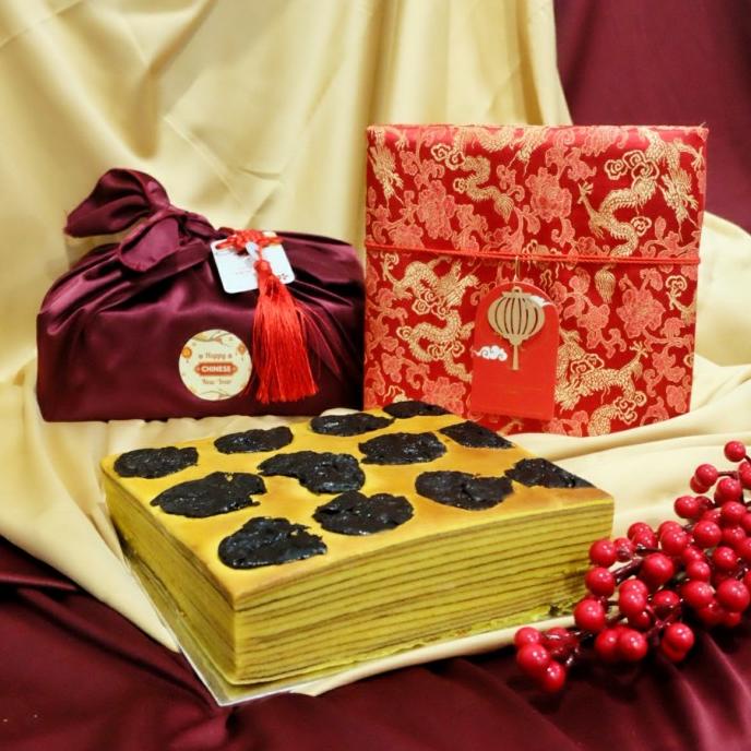 

KUE LAPIS FULL WISMAN HAMPERS IMLEK CHINESE NEW YEAR SINCIA PARCEL KUE