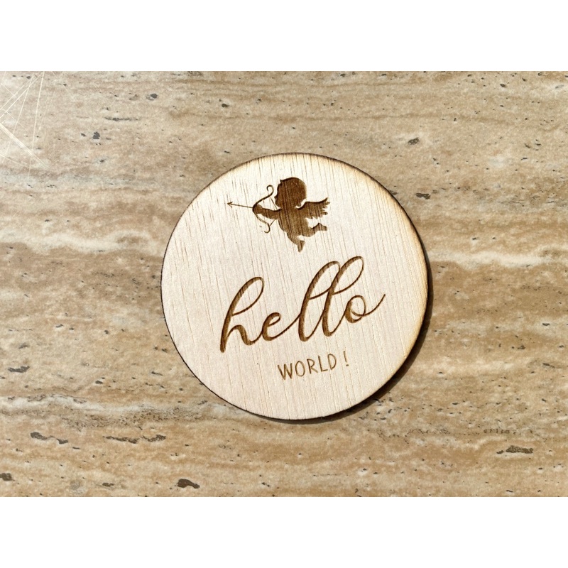 HELLO WORLD BABY WOODEN PLAQUE | PROPERTI FOTO BAYI