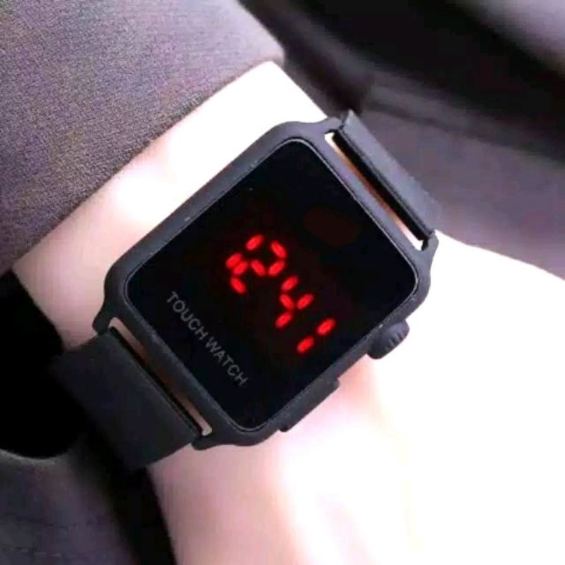 [GW] Jam Tangan Pria Segi Touchscreen Digital Rubber Case