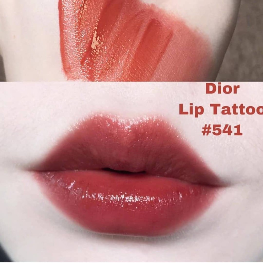 lip tattoo 541