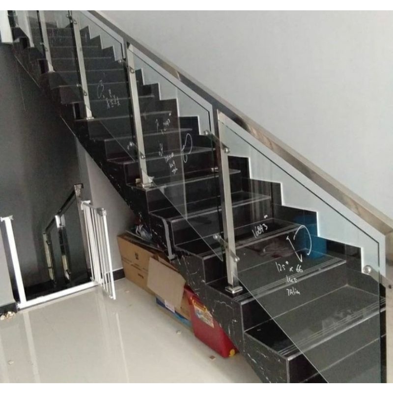 Railing tangga kaca stainless bandung