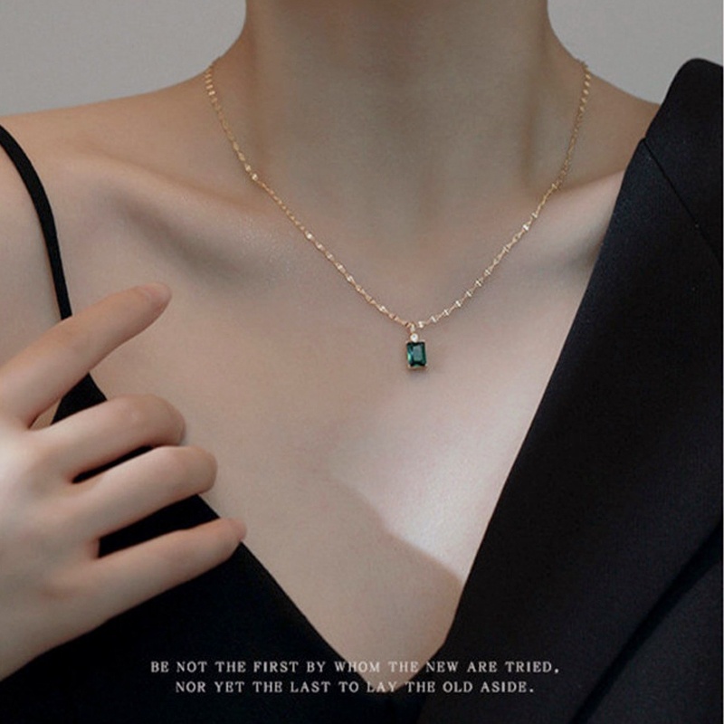 Kalung Rantai Klavikula 2022 Hias Zirkon Hijau Gaya Vintage Untuk Wanita