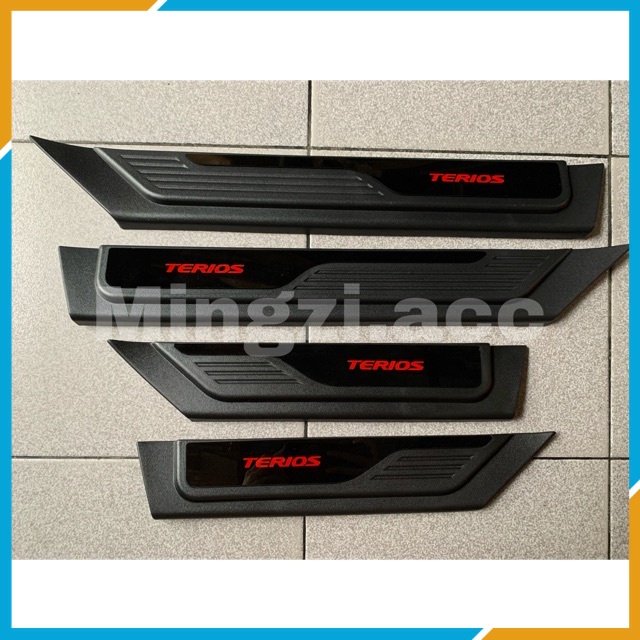 VARIASI TERIOS ALL NEW SILLPLATE SAMPING INJAKAN PINTU SAMPING MOBIL HITAM