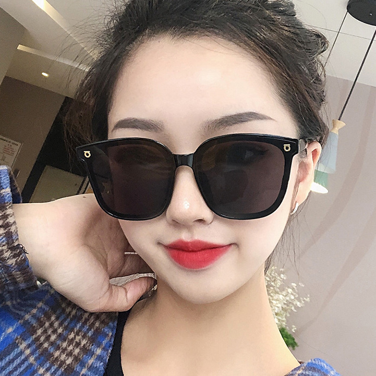 Fashion square ins street shooting retro anti-ultraviolet sunglasses