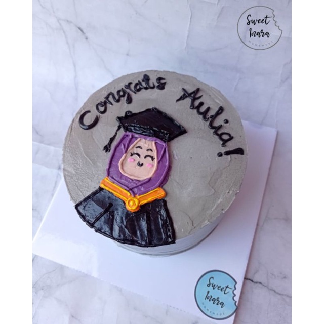 

Simple Buttercream Cake/ Graduation Cake/ Cake Wisuda D18cm/ Hadiah Wisuda