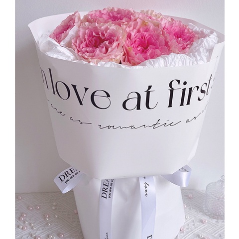 Fall In Love Motif Paper Cellophane Bucket